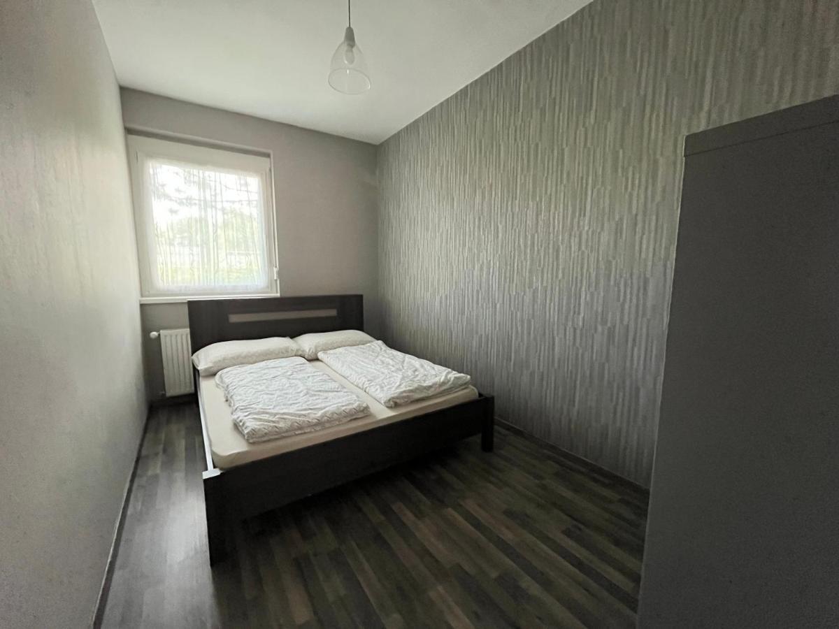 Petita Garden Apartman Siofok Ngoại thất bức ảnh