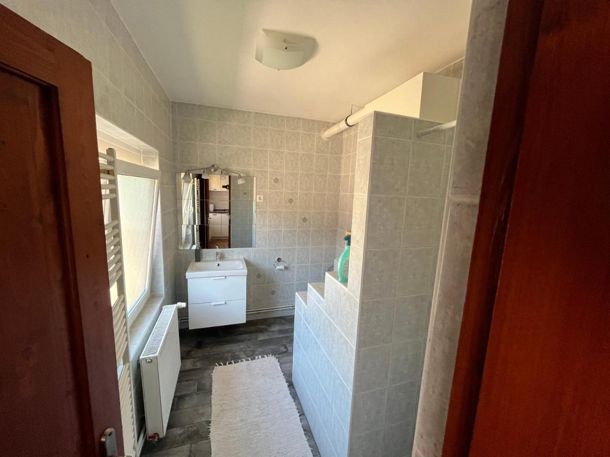 Petita Garden Apartman Siofok Ngoại thất bức ảnh