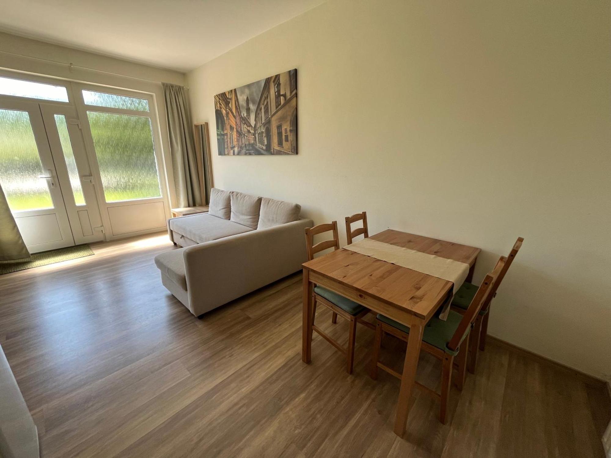 Petita Garden Apartman Siofok Ngoại thất bức ảnh