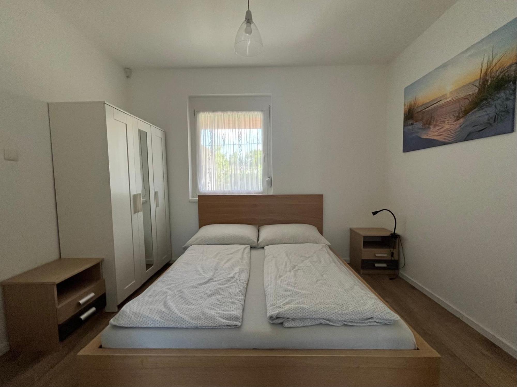 Petita Garden Apartman Siofok Ngoại thất bức ảnh