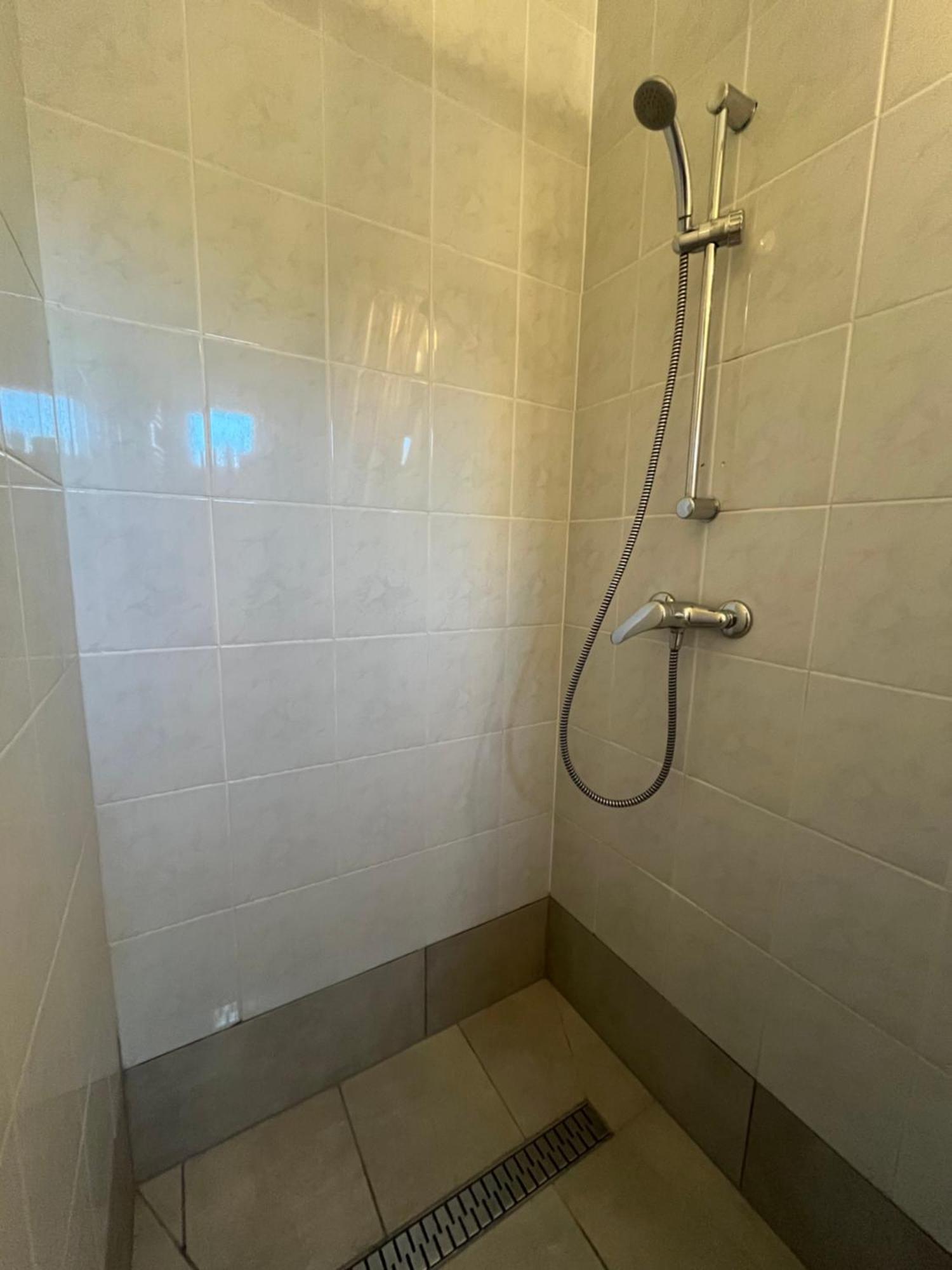 Petita Garden Apartman Siofok Ngoại thất bức ảnh