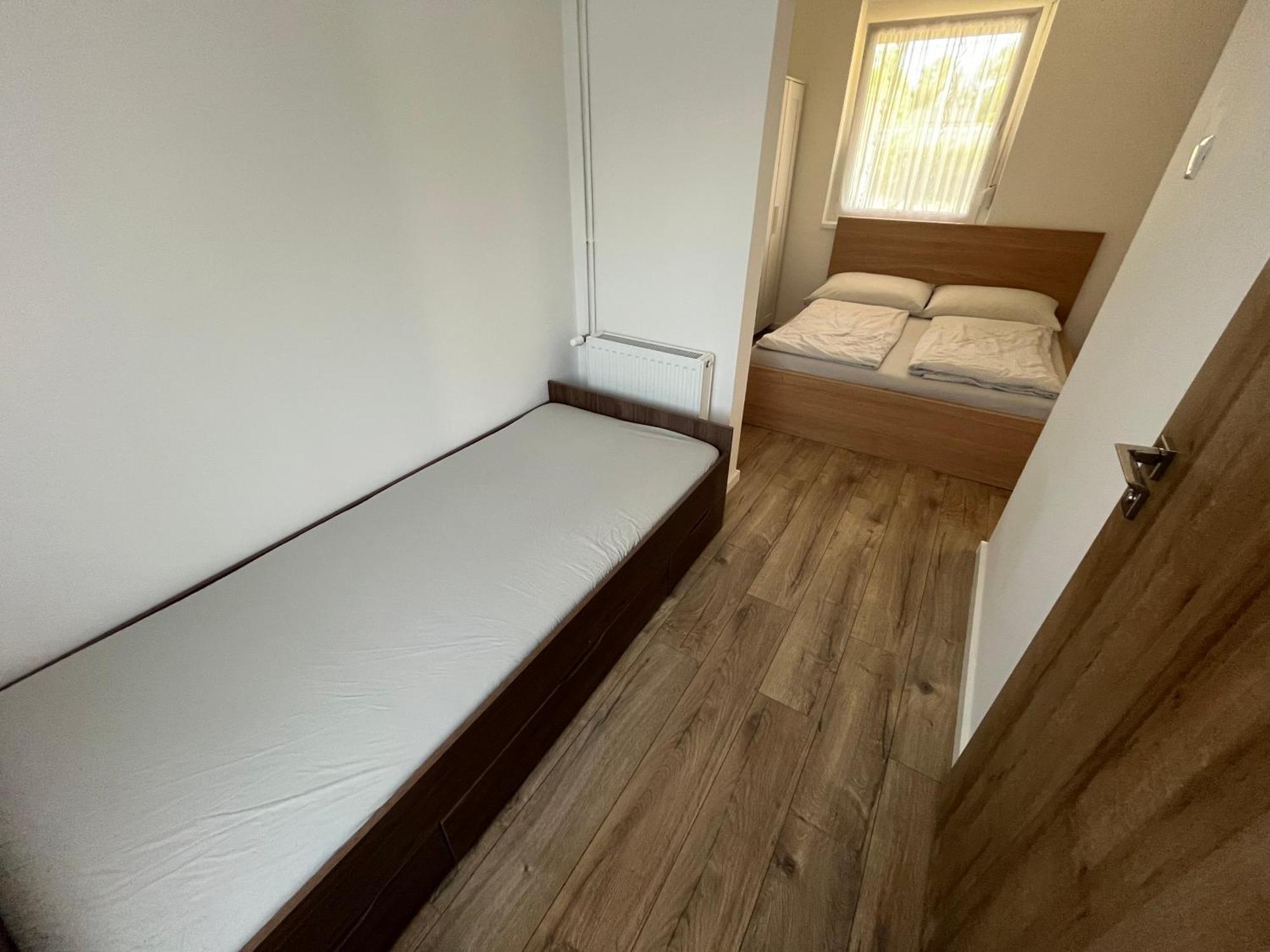 Petita Garden Apartman Siofok Ngoại thất bức ảnh