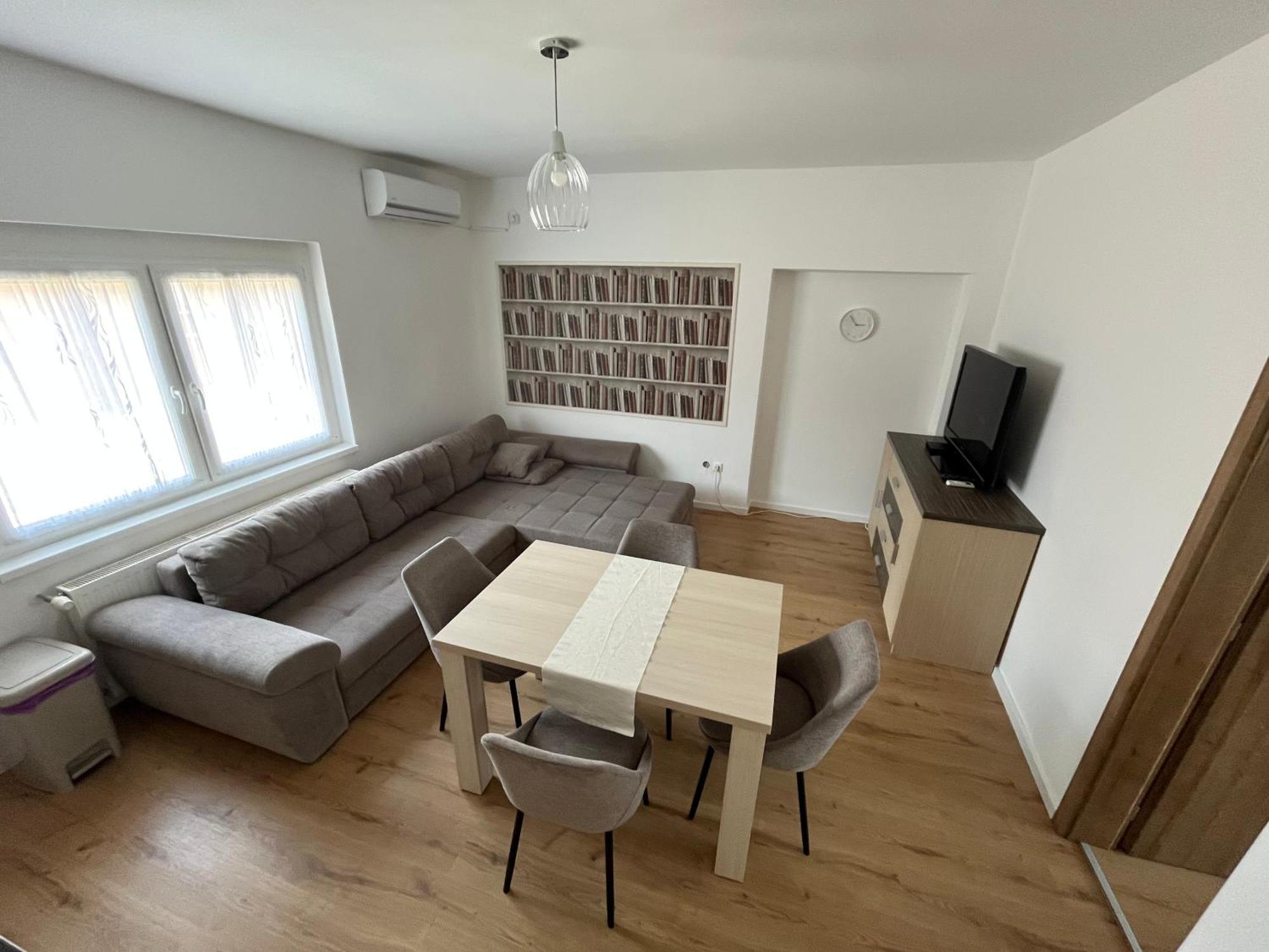 Petita Garden Apartman Siofok Ngoại thất bức ảnh